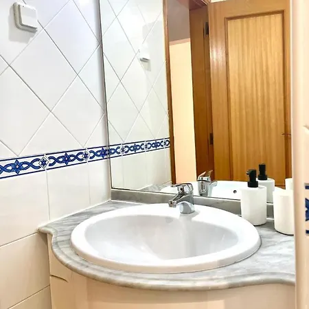 Marina Moura Suites Ii Appartement