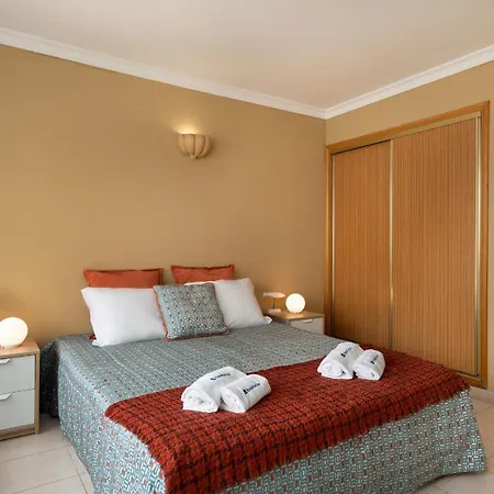 Marina Moura Suites Ii